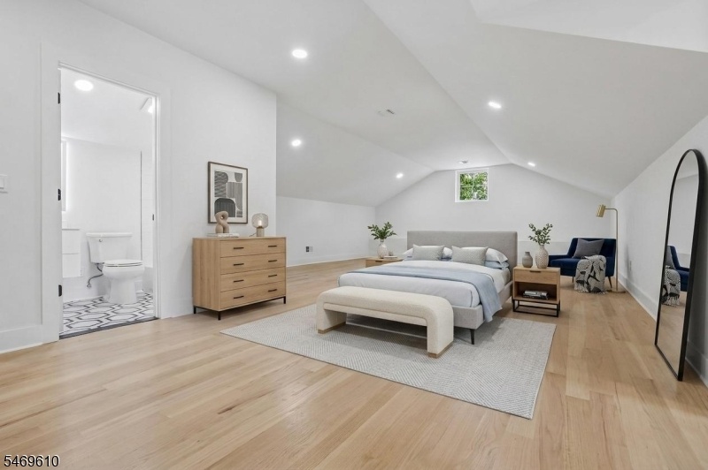 6th Bedroom