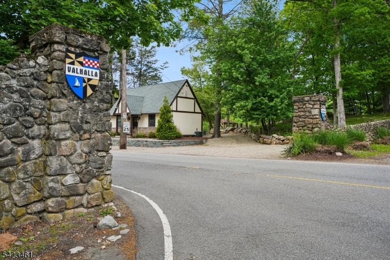Lake Valhalla Club