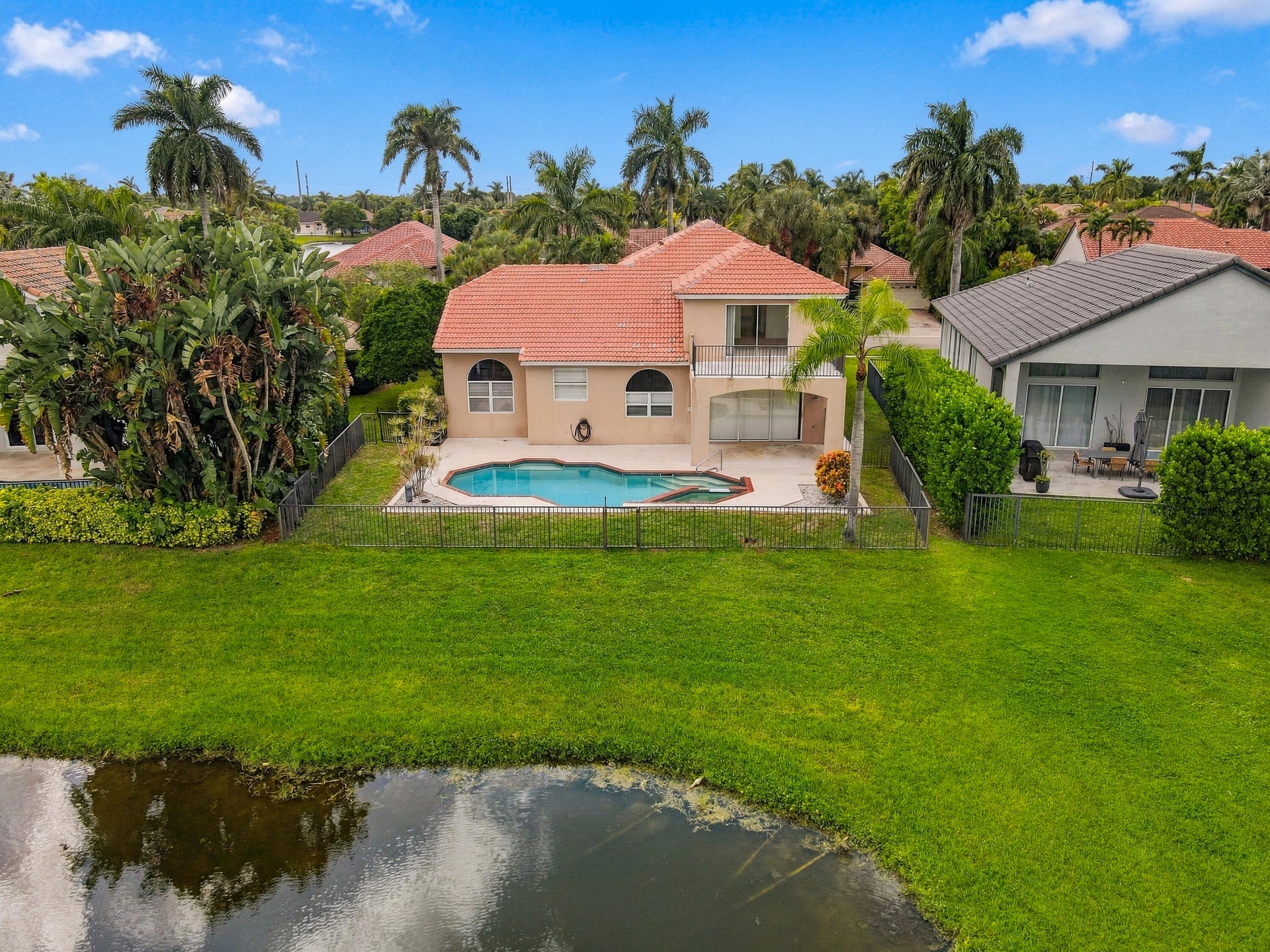 Your own private resort! A sparkling pool, inviting spa, and expansive outdoor entertaining areas create an extraordinary backyard retreat.