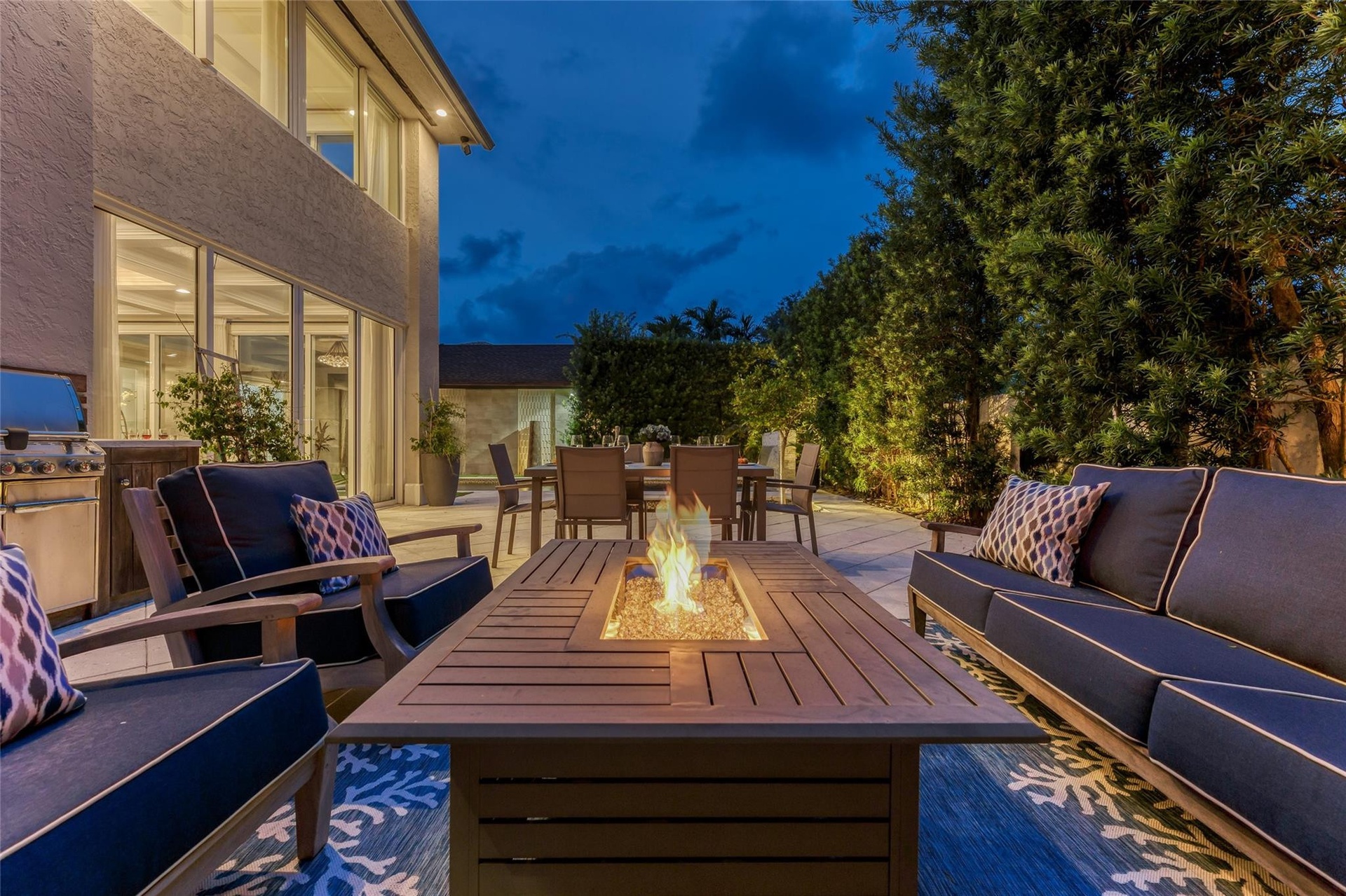 Heated Pool Separate SpaOutdoor Dining, BBQ Kitchen & Fire Pit