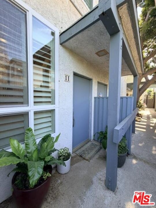 Entry to unit