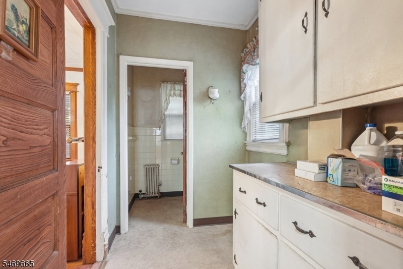 Butler's Pantry