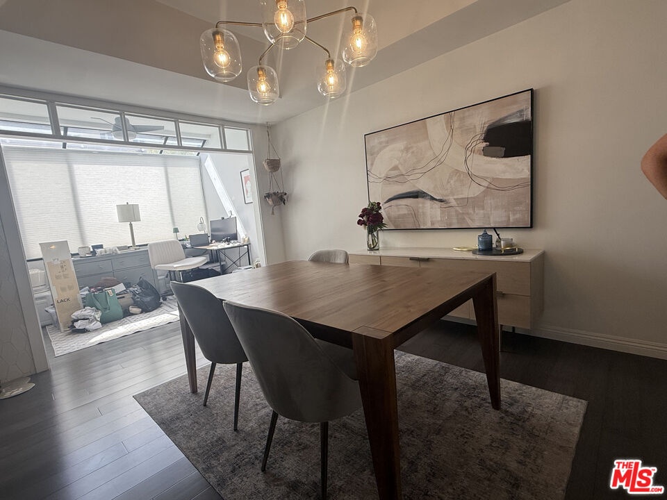 Dining area overlooking loft