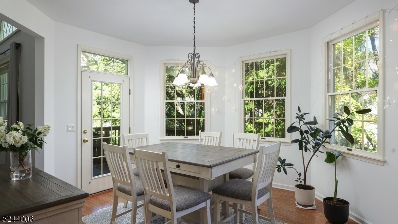 Breakfast Room