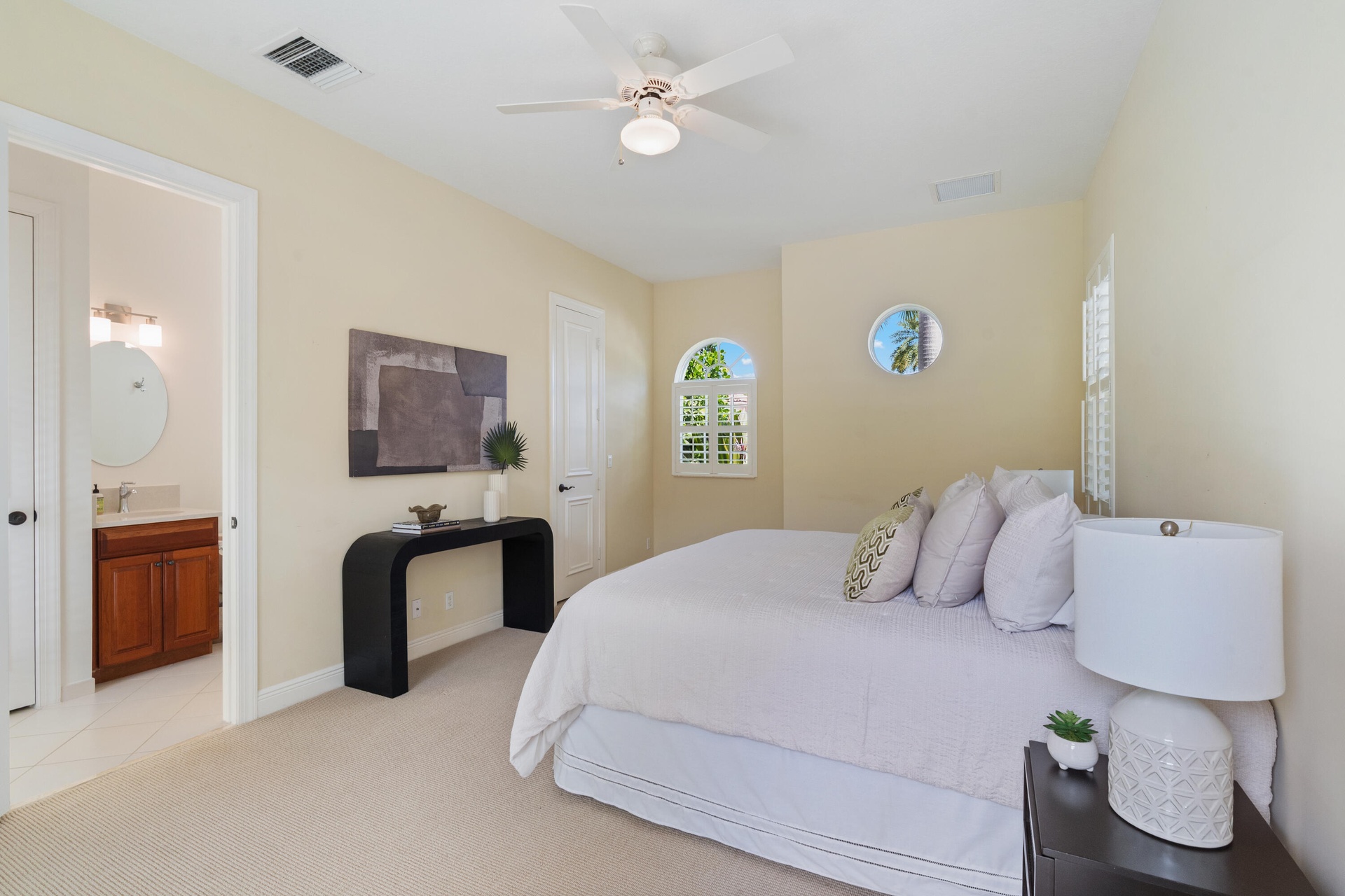 Spacious Casita (or Bedroom #4) with Bathroom and Large Walk in Closet