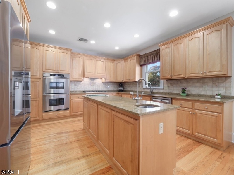 Gorgeous Maple Cabinetry