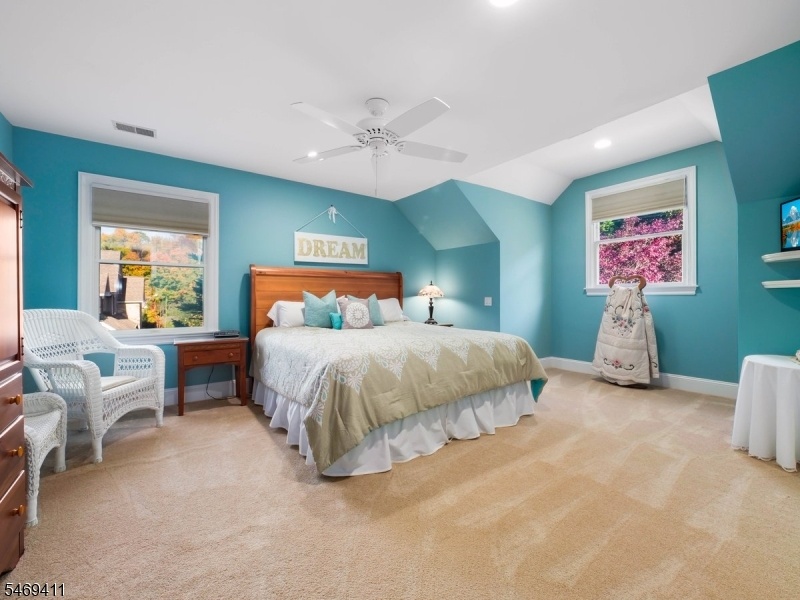 Bedroom #1