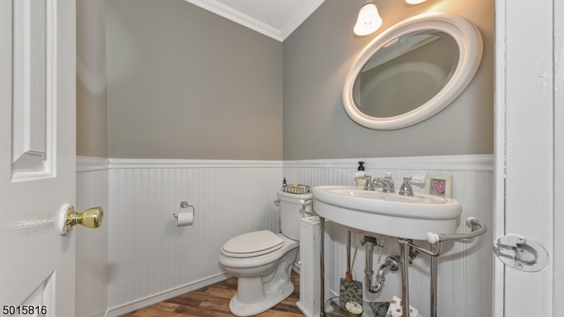 Powder room