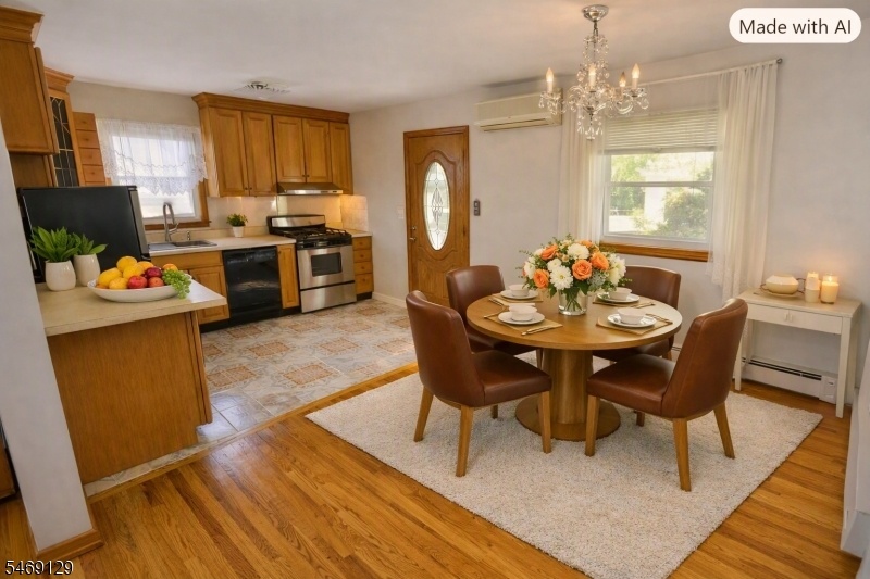 Virt. Staged Eat-in Kitchen