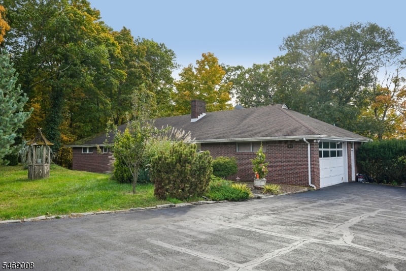 2-Car Attached Garage
