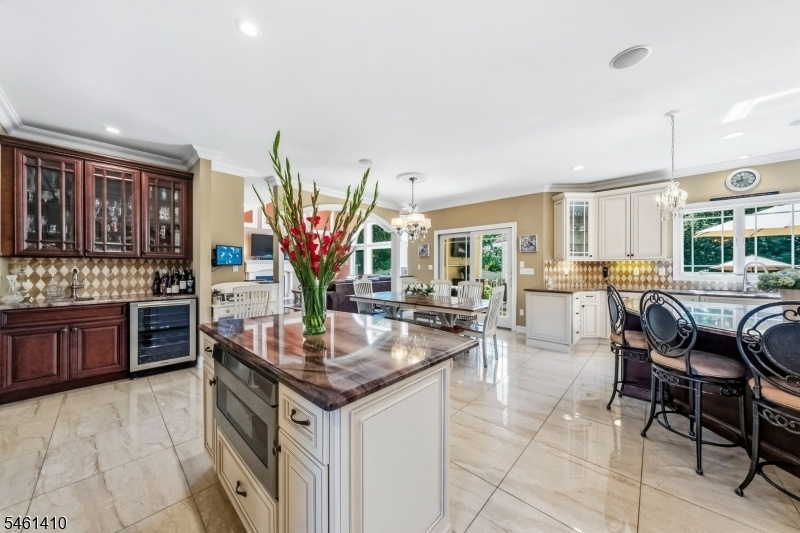Breakfast Bar