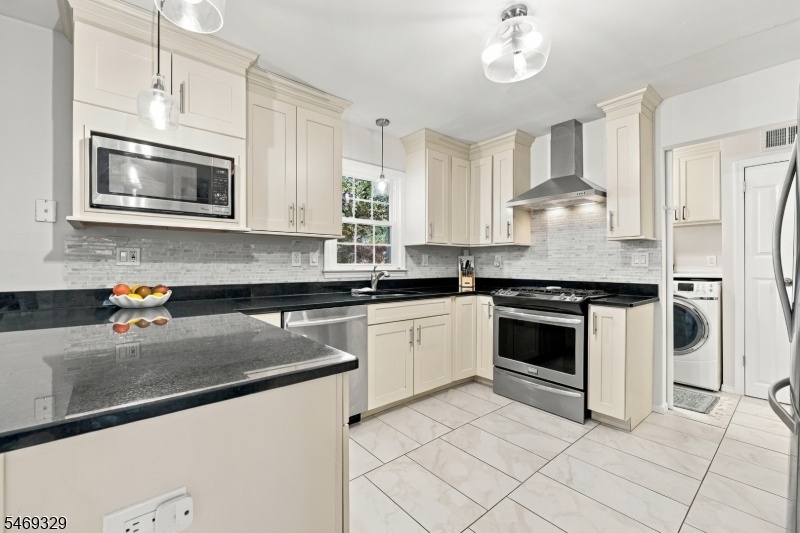Counter space - we have it~