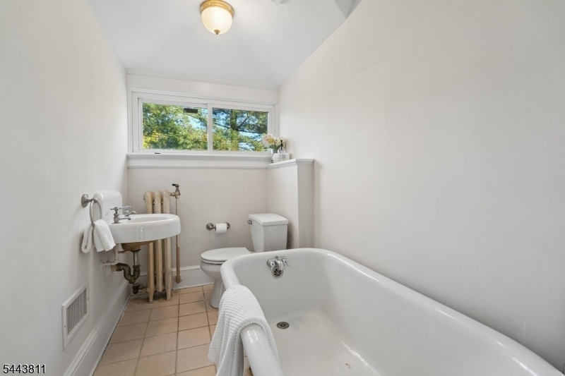 3rd floor bath