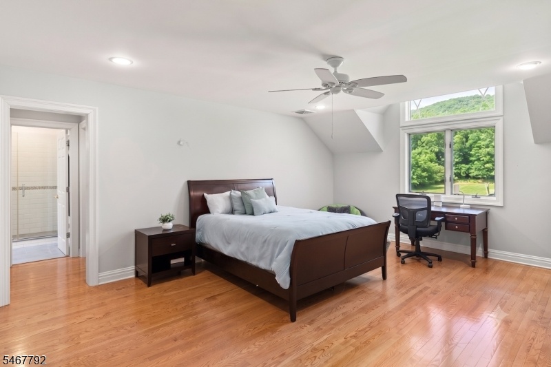 Bedroom Suite - 2nd Floor