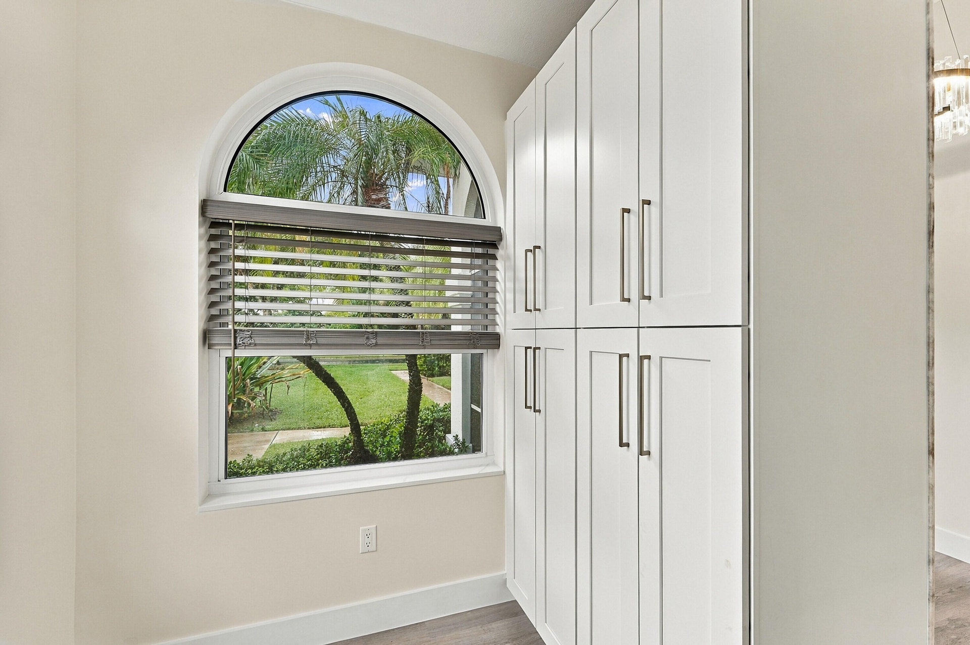 breakfast area/nook - great for bench seating