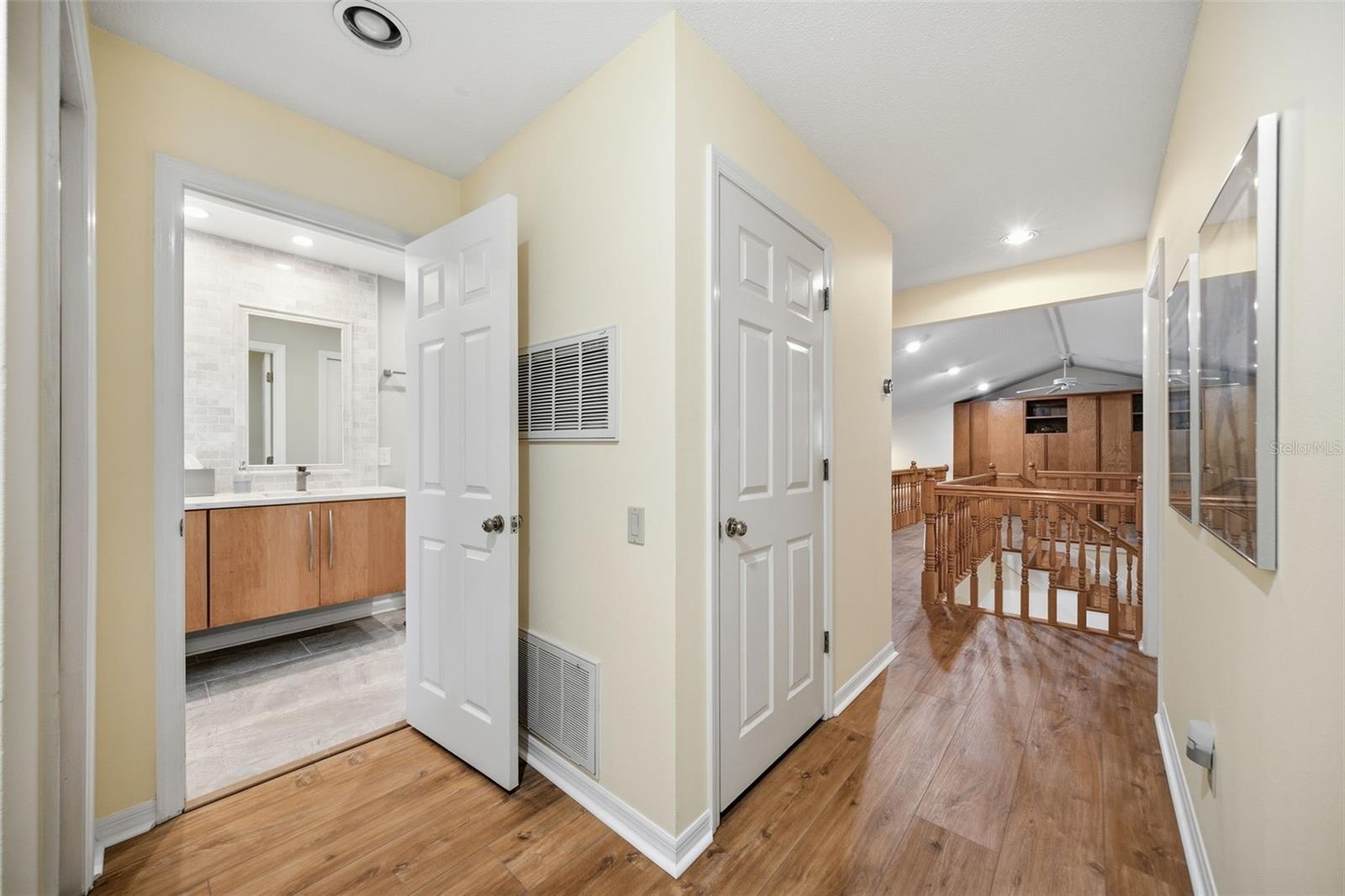 Second Floor Halway, Bathroom and Linen Closet