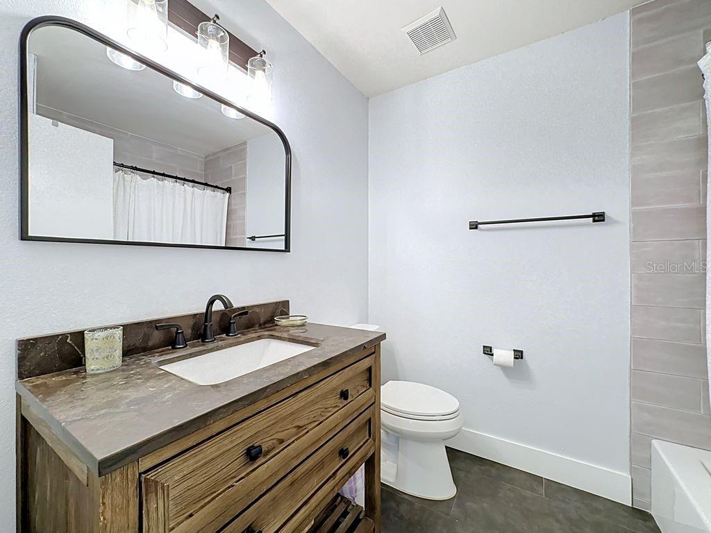 Upstairs Full Bath