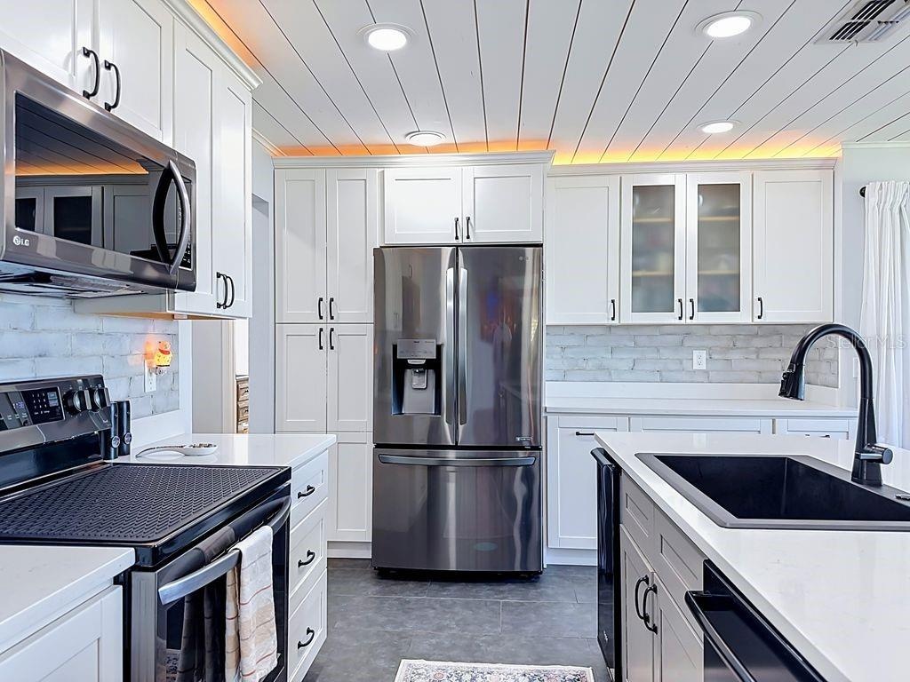 Kitchen Crown Lighting