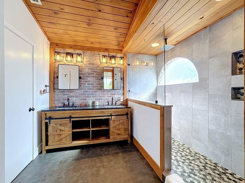 Dual Sinks