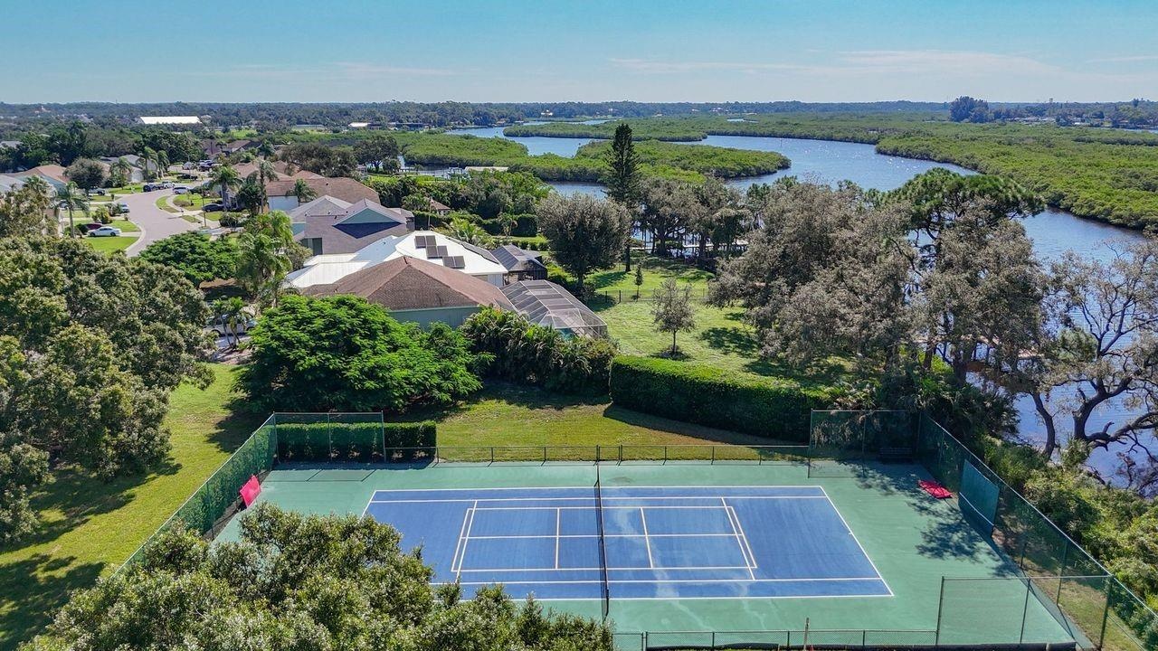 Pickleball/Tennis court