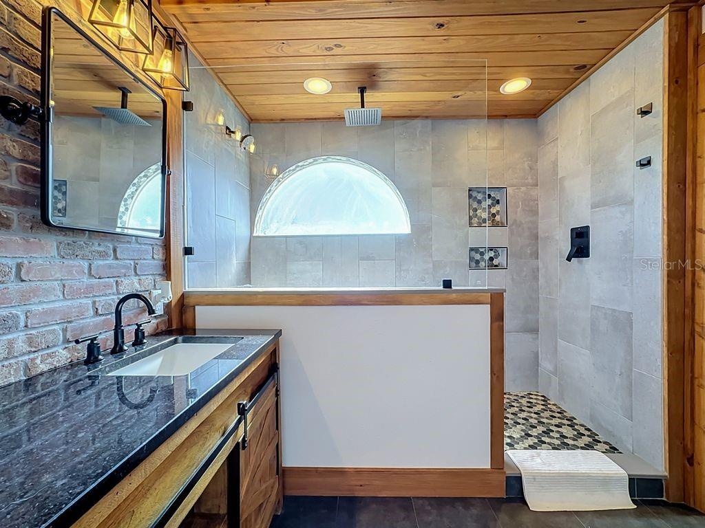 Dual Shower Heads Rainfall