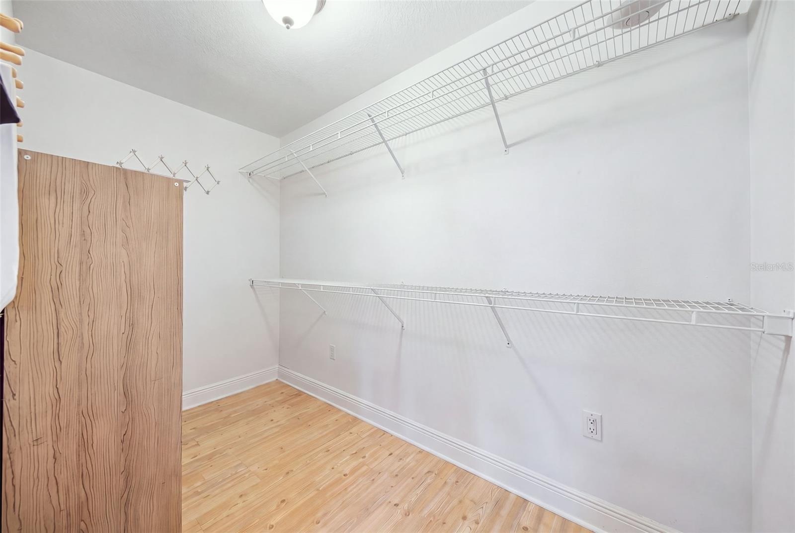 Master walk in closet 2 of 2
