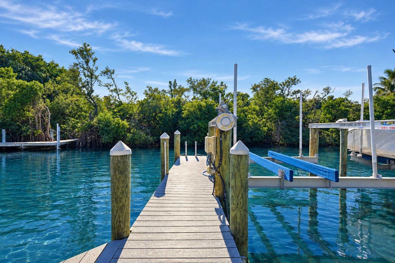 Deed Dock space with 10,000 lb. capacity lift