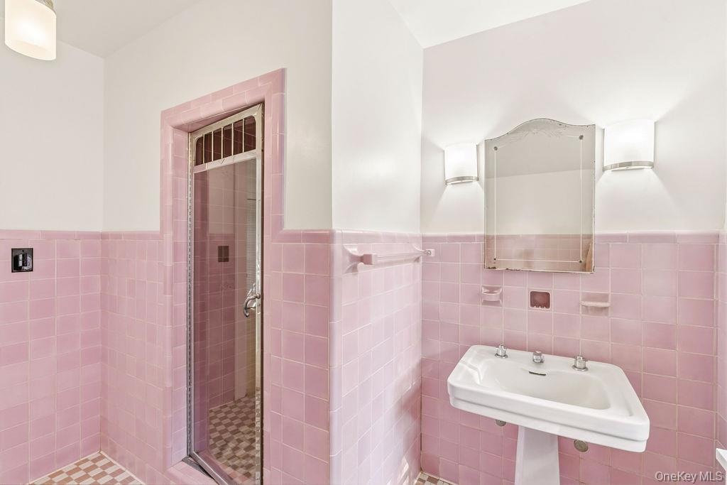 Private Primary bathroom with shower