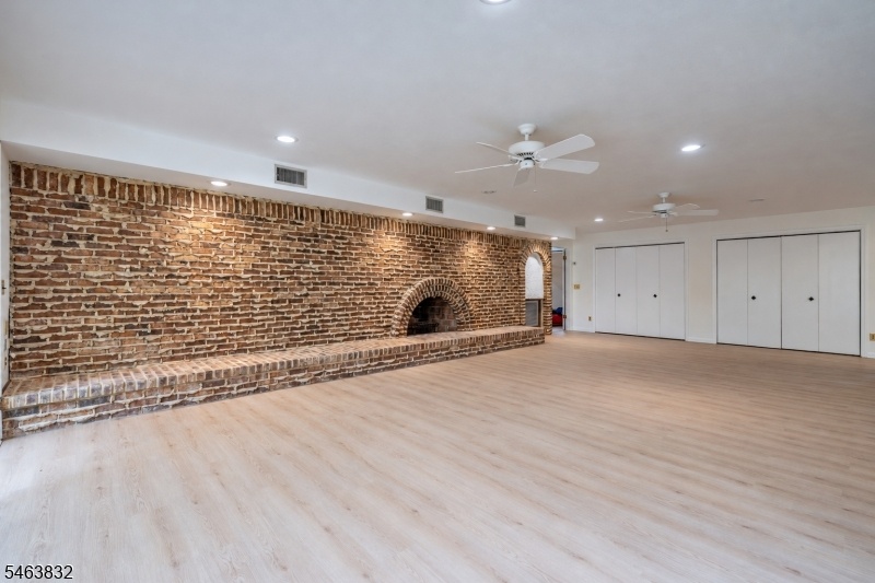 ground family room