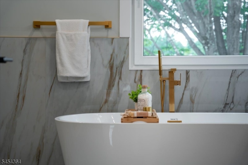Bathroom Soaking Tub