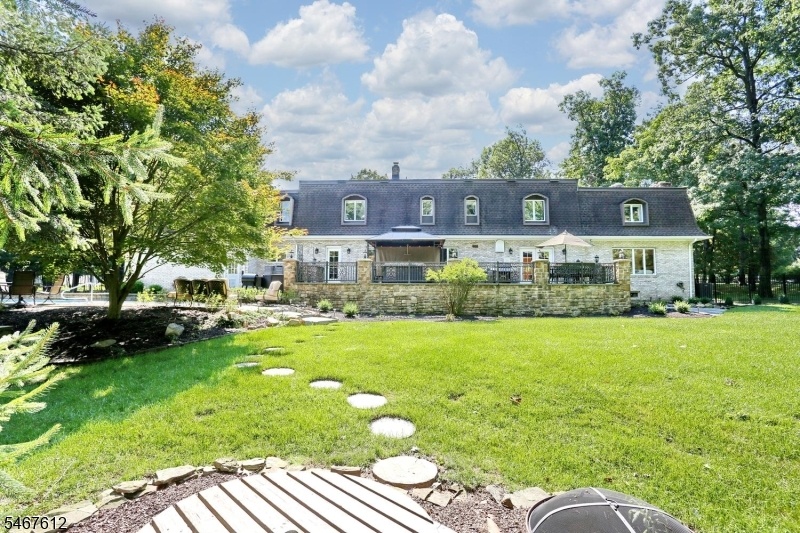 exterior yard