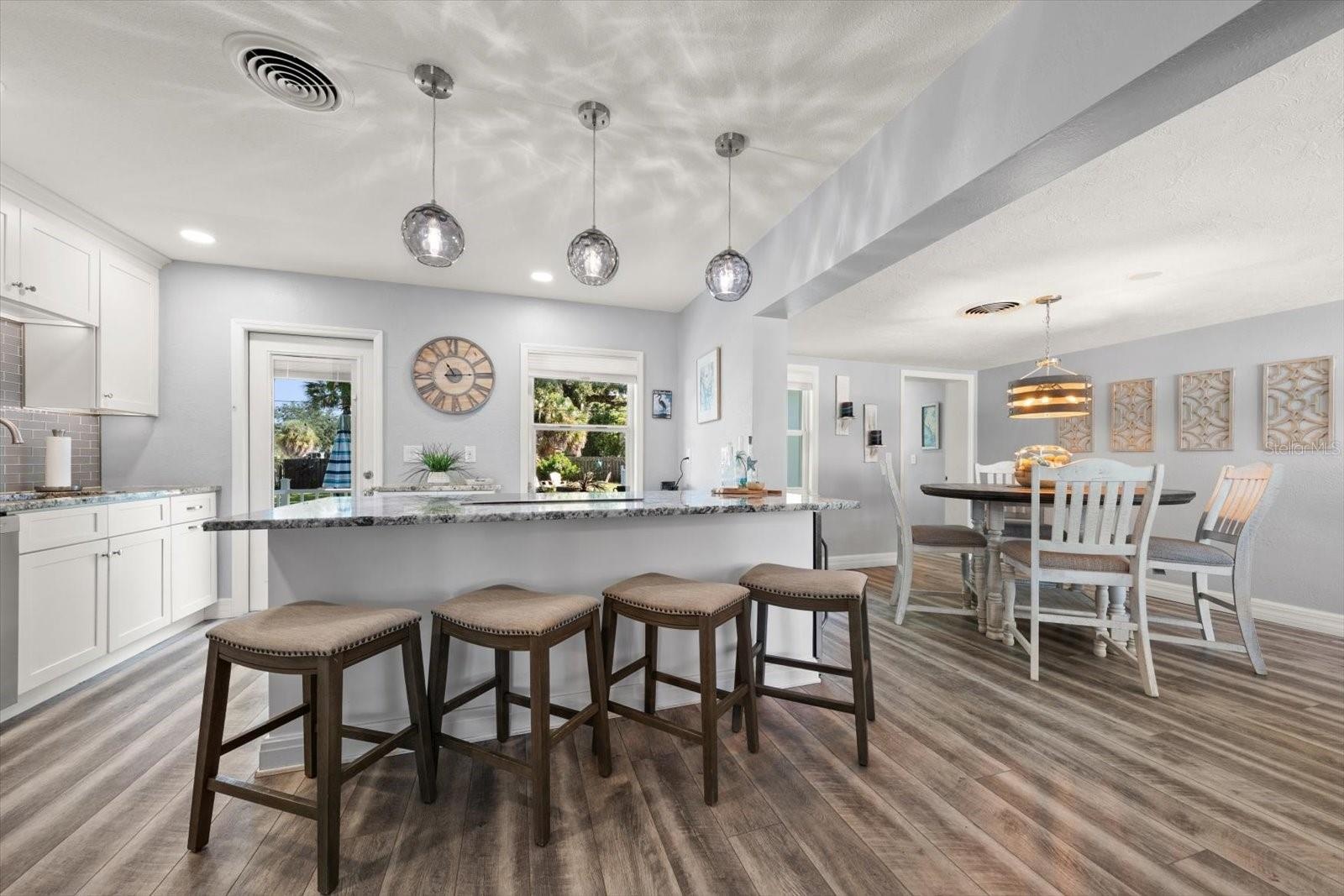 Open concept with a touch of coziness!