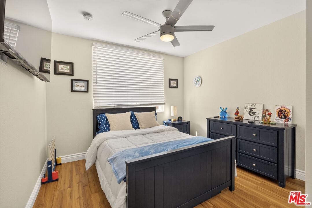 2nd bedroom