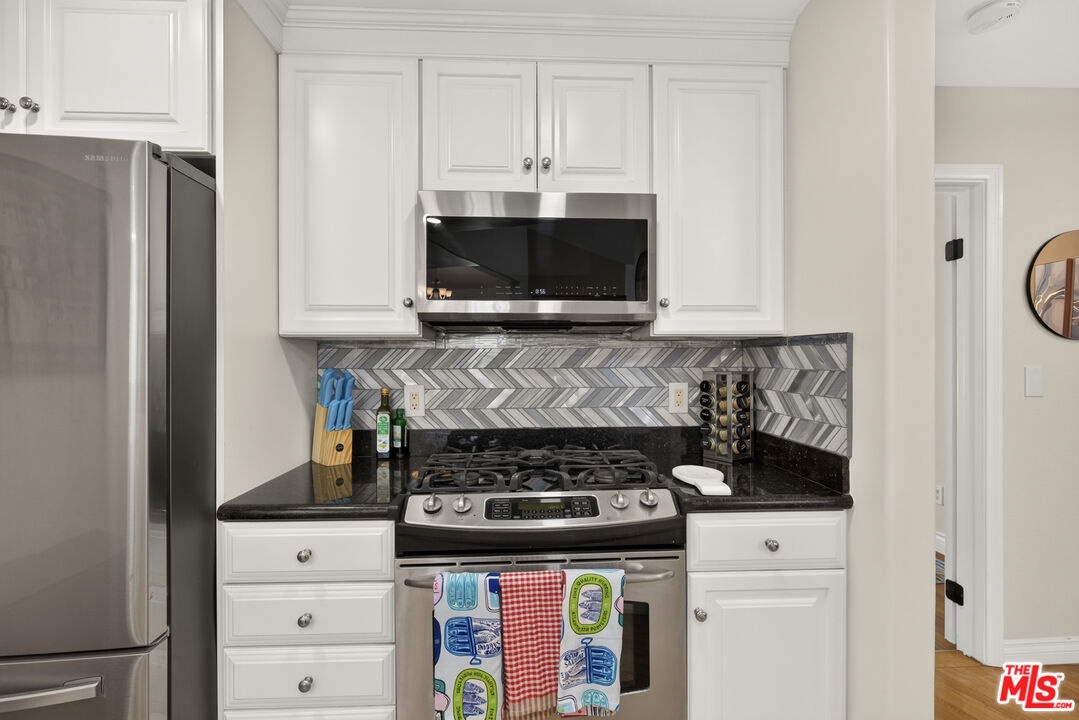 Oven & Microwave