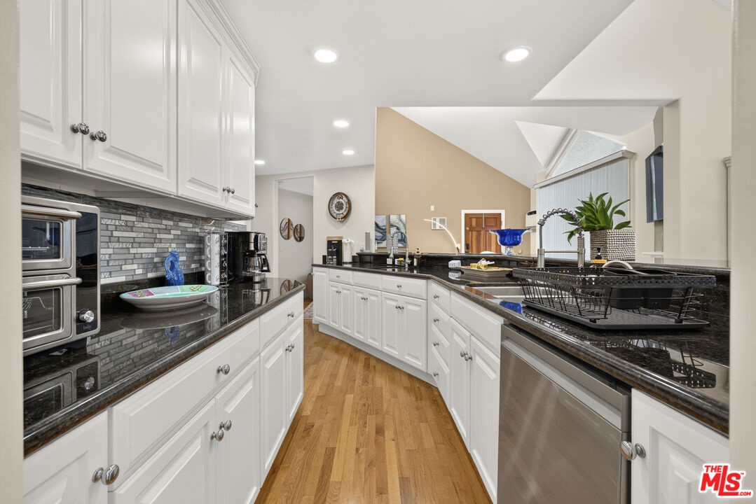 Gourmet Kitchen