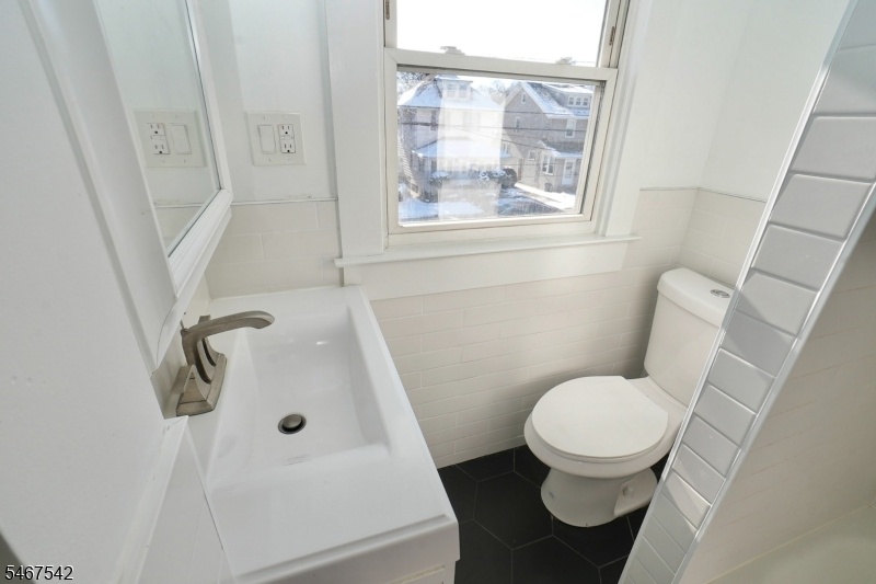 Unit 2 Bathroom 1