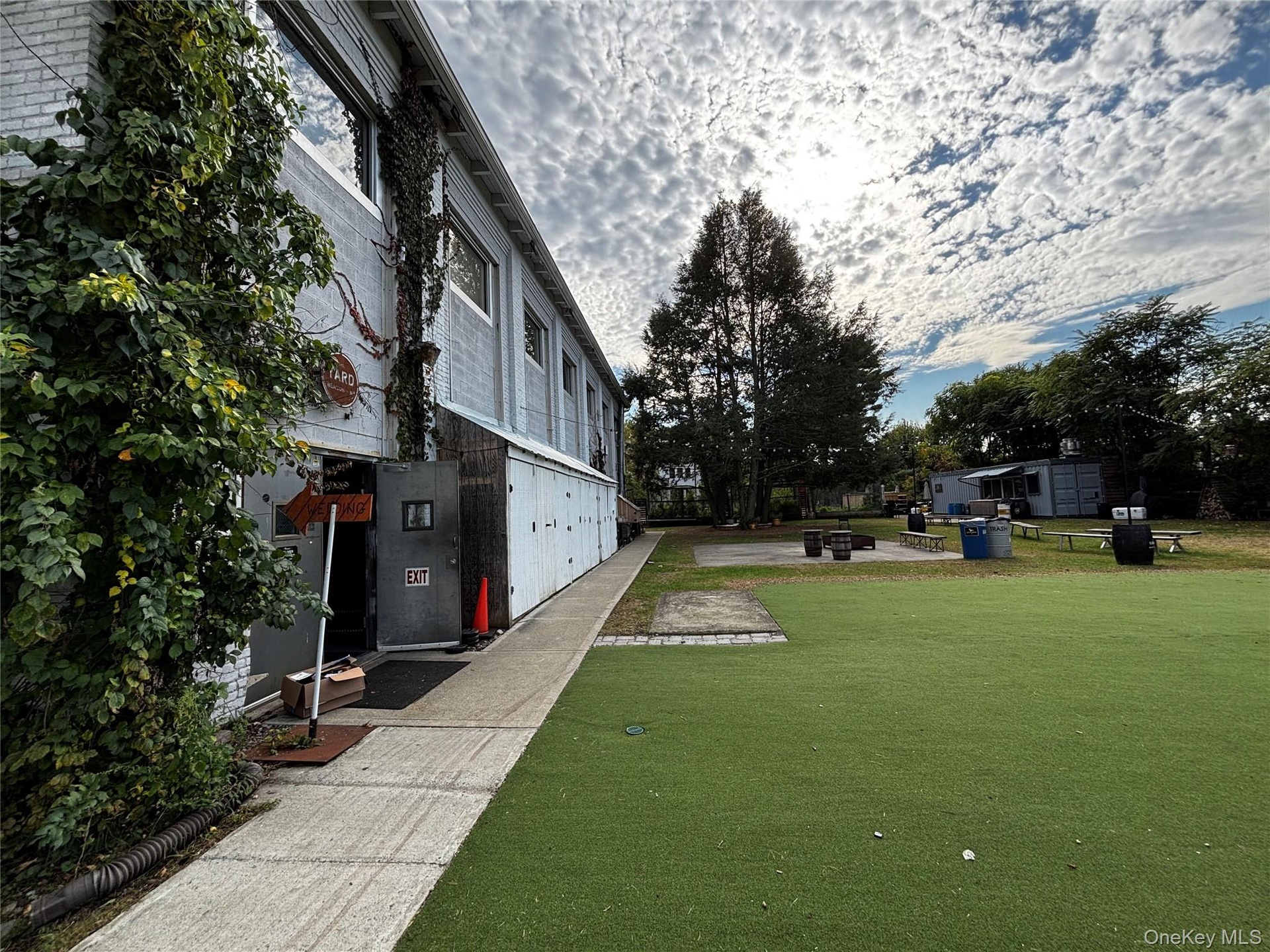 Turf Event Lawn & Building