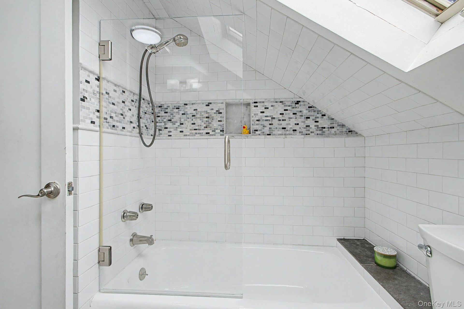 Upstairs hall bath