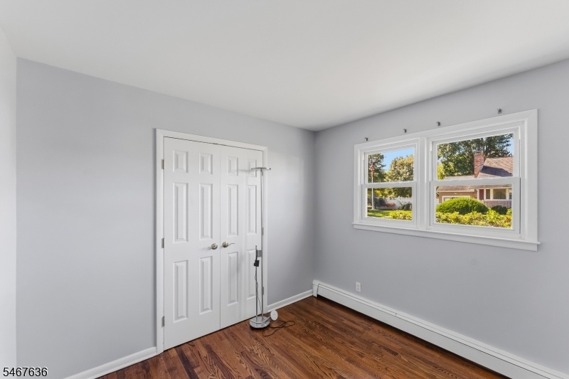 3 Bed Room