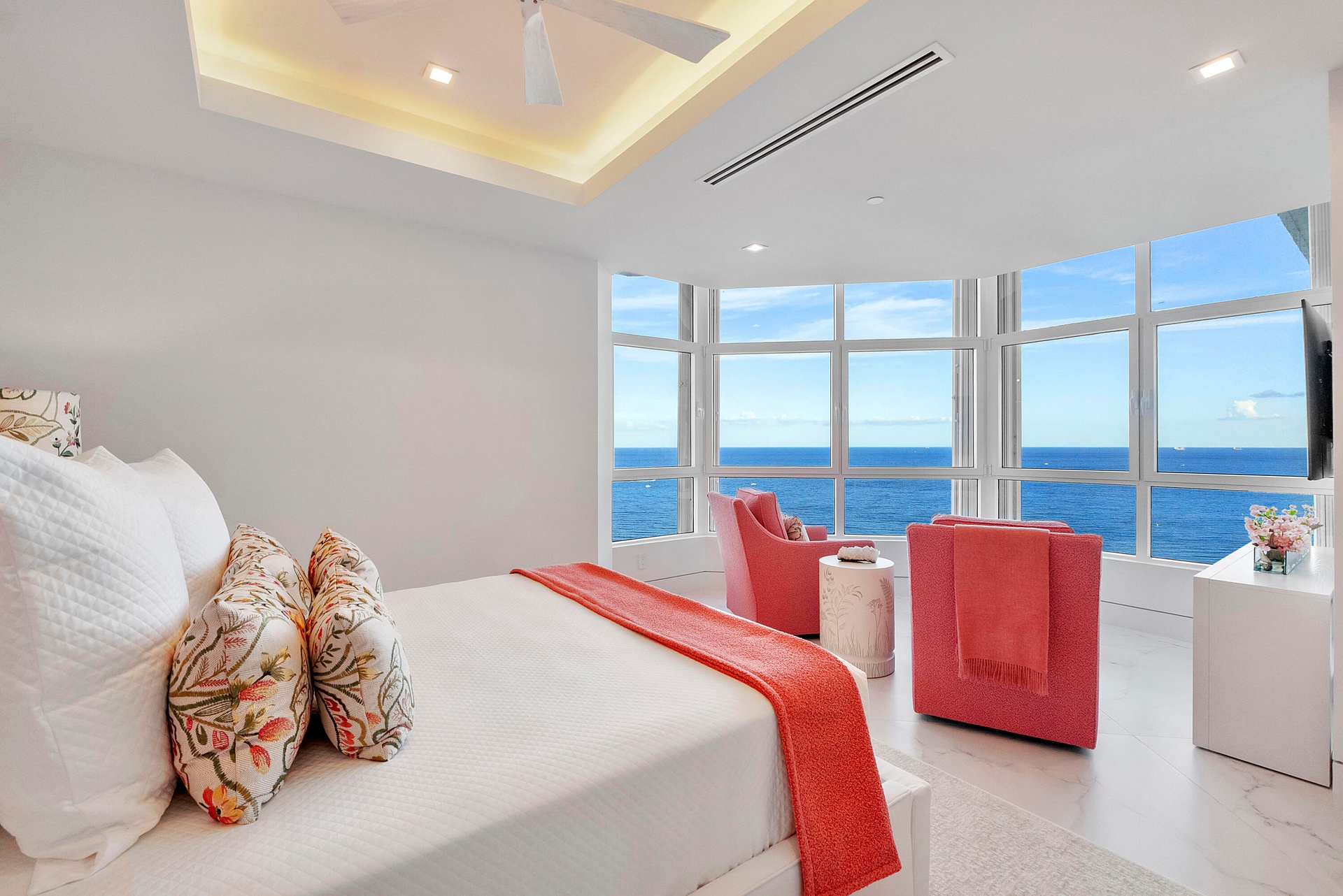 The Rosewood Room is a serene coastal sanctuary, beautifully appointed in a refined palette of soft blush pink and creamy white. Complete with a priva