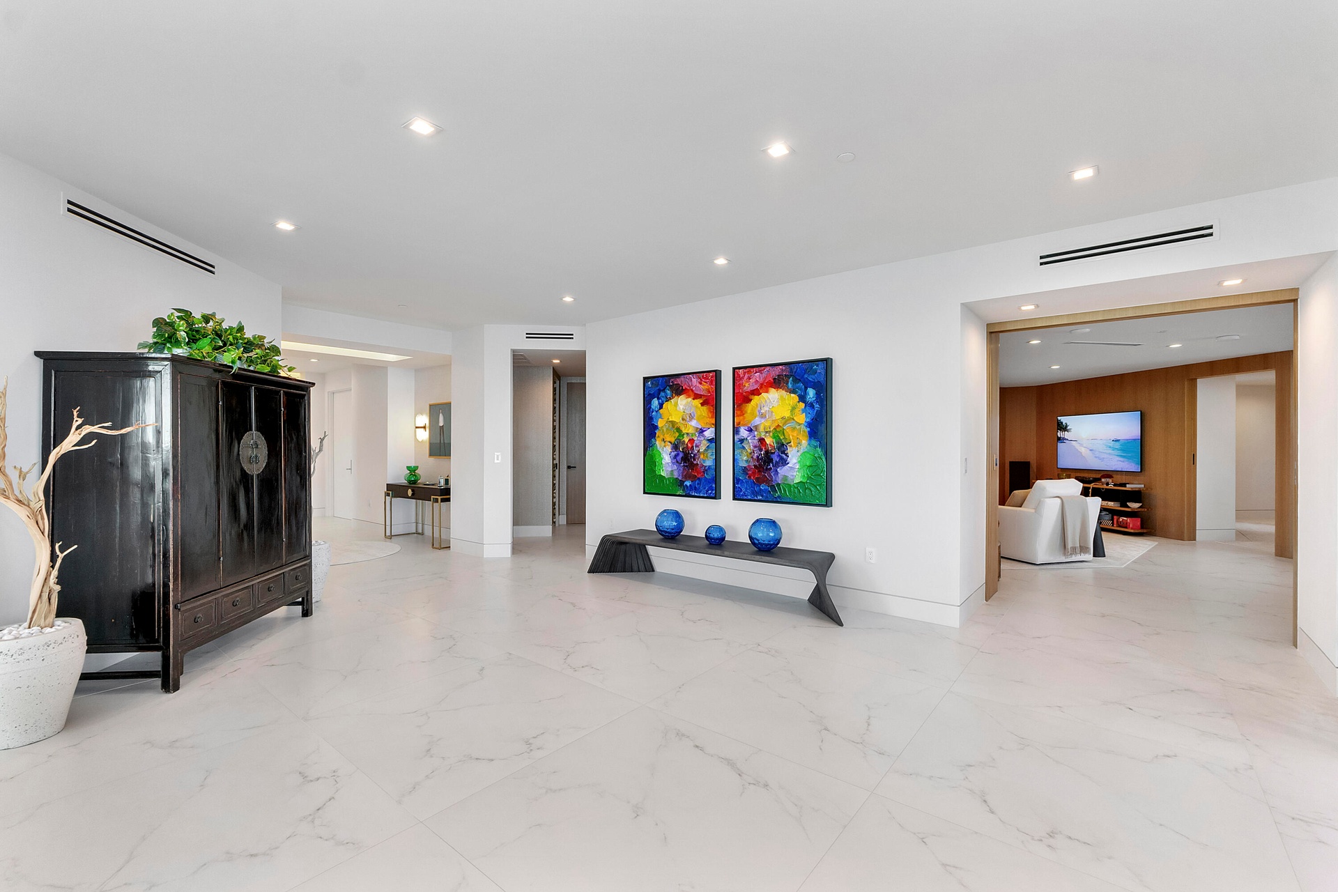 A grand entrance should never reveal everything at once—and here, the beauty unfolds with every step.