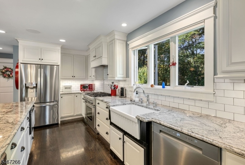 Large Kitchen
