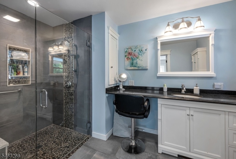 1st Floor Primary Bath