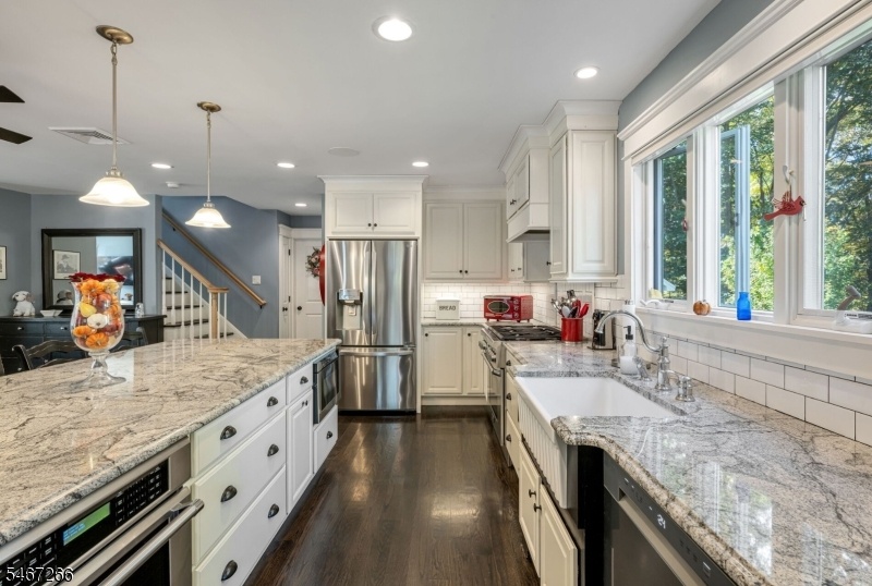 Lots of Cabinets
