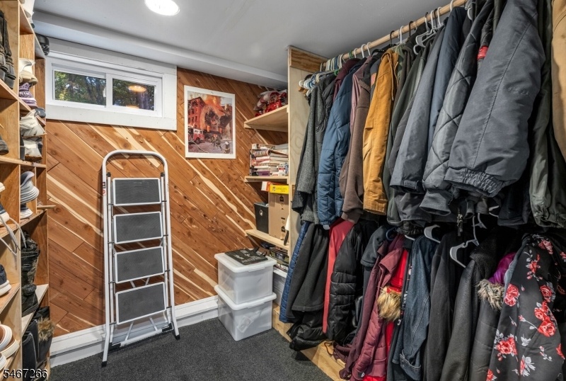Large Cedar Closet