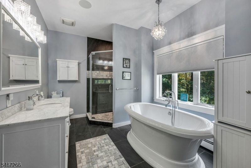 2nd Floor Primary Bath