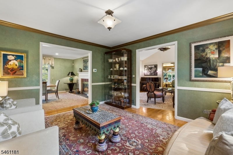 Sitting room off kitchen