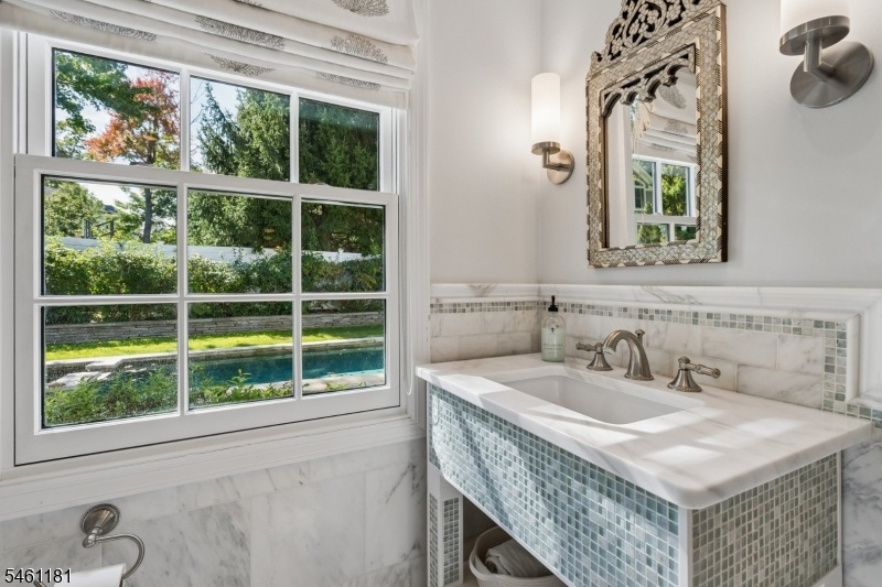 Ground floor bath 2