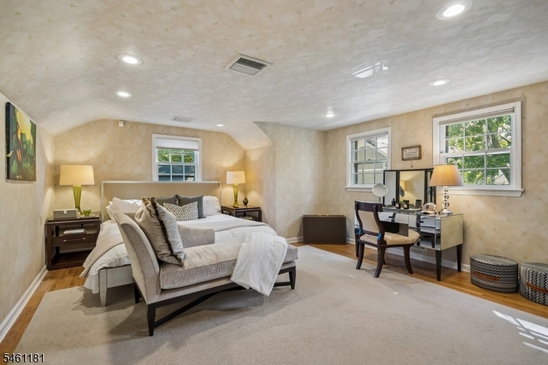 Primary suite 1