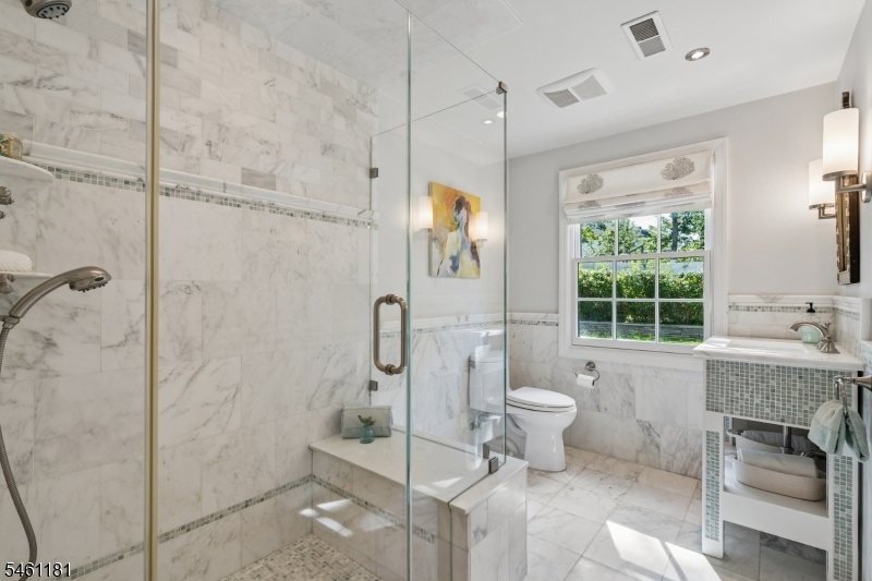 Ground floor bath 1